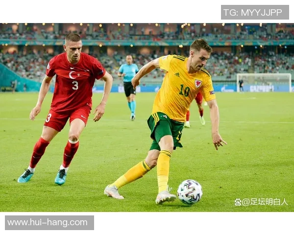 足球明星的土气穿搭揭秘时尚与运动的奇妙碰撞与反差